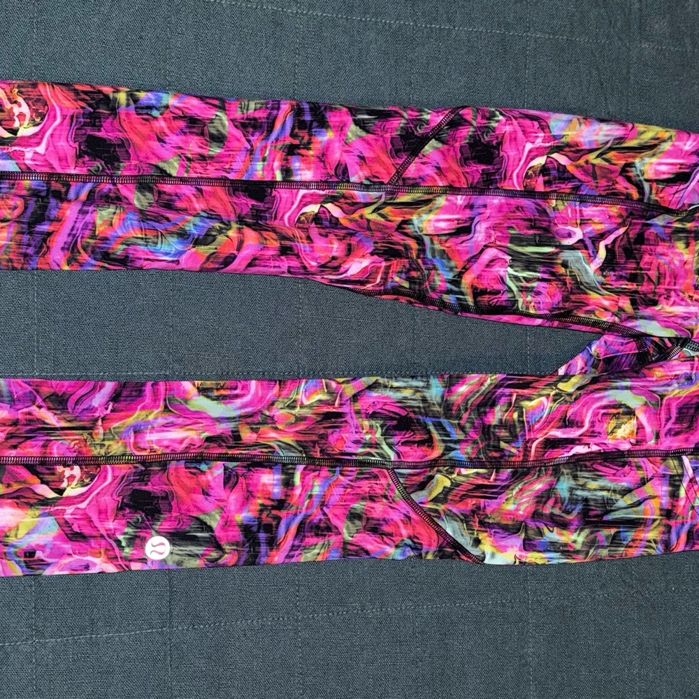 lululemon athletica Multicolor Abstract Leggings - Size 0